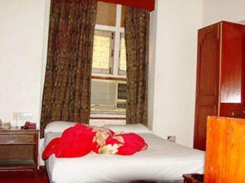 Hotel Krishna Palace Új-Delhi Kültér fotó